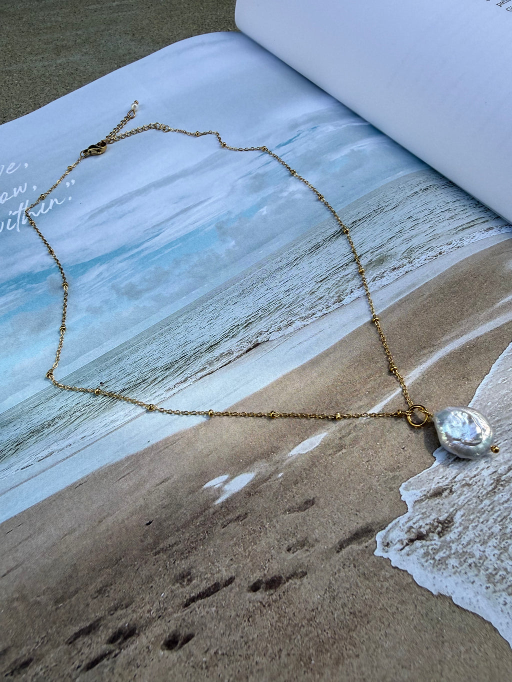 Coin Pearl Pendant Necklace