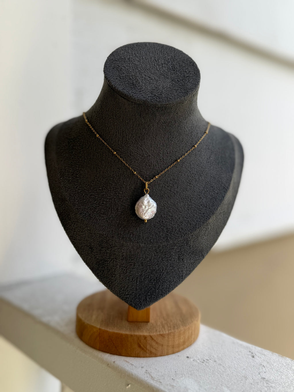 Coin Pearl Pendant Necklace